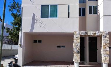VENTA DE TOWNHOUSE EN CHICXULUB PUERTO