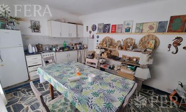 Venta casa para dos familias en Villa Dominico (31959)
