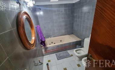 Venta casa para dos familias en Villa Dominico (31959)