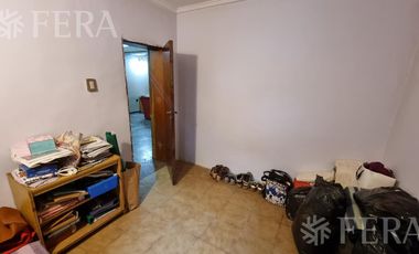 Venta casa para dos familias en Villa Dominico (31959)