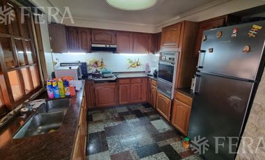 Venta casa para dos familias en Villa Dominico (31959)