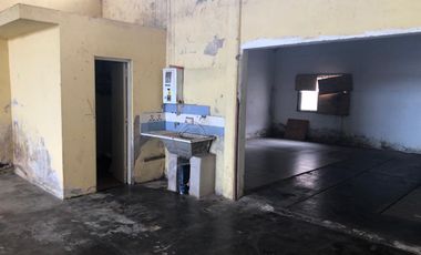Local + Viviendas Av. 9 entre 42 y 44 - Zona todo el año - Miramar