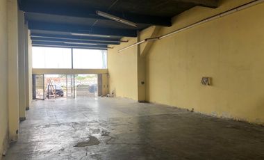 Local + Viviendas Av. 9 entre 42 y 44 - Zona todo el año - Miramar