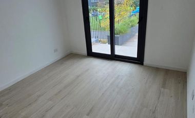 CASA DE 5 AMBIENTES A ESTRENAR CON JARDIN Y PILETA EN BARRIO ARAUCARIAS, PUERTOS DEL LAGO, ESCOBAR. ALQUILER