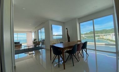 Una casa en el aire con vista al mar
