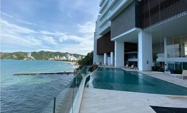 Una casa en el aire con vista al mar
