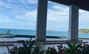 Una casa en el aire con vista al mar