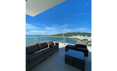 Una casa en el aire con vista al mar