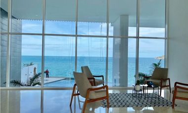 Una casa en el aire con vista al mar