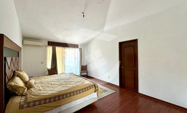 CASA EN VENTA en Residencial Victoria zona Plaza del Sol