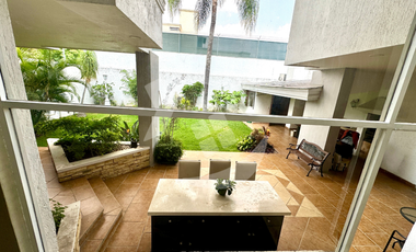 CASA EN VENTA en Residencial Victoria zona Plaza del Sol