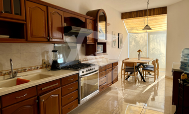 CASA EN VENTA en Residencial Victoria zona Plaza del Sol
