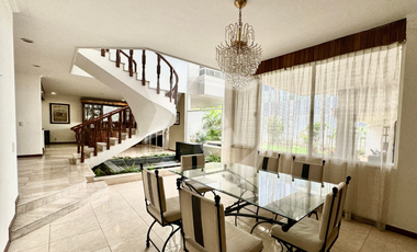 CASA EN VENTA en Residencial Victoria zona Plaza del Sol