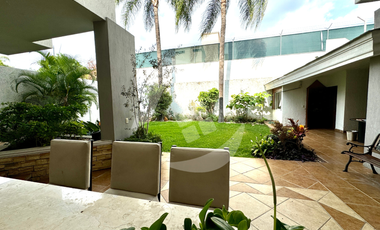 CASA EN VENTA en Residencial Victoria zona Plaza del Sol
