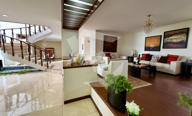 CASA EN VENTA en Residencial Victoria zona Plaza del Sol