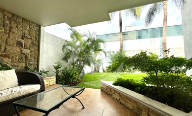 CASA EN VENTA en Residencial Victoria zona Plaza del Sol