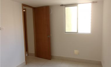 1070. Apartamento en arriendo Madrid, La prosperidad, Fontana 1