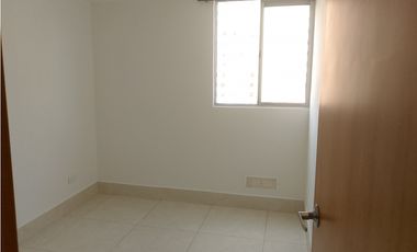 1070. Apartamento en arriendo Madrid, La prosperidad, Fontana 1
