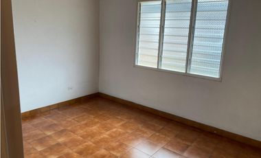 Vendo Casa en el Barrio El Peñón.  Andalucía   AA