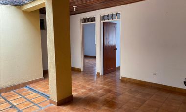 Vendo Casa en el Barrio El Peñón.  Andalucía   AA