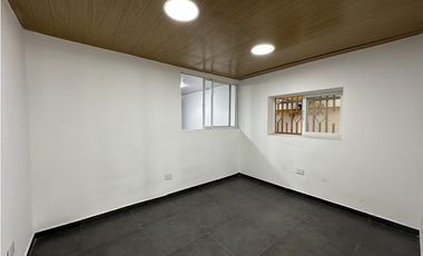 BODEGA SOBRE LA CALLE 25 CON PUENTE GRUA CENTRO DE CALI EL OBRERO