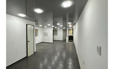 BODEGA SOBRE LA CALLE 25 CON PUENTE GRUA CENTRO DE CALI EL OBRERO