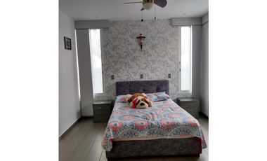 Se vende espectacular casa con piscina en conjunto cerrado
