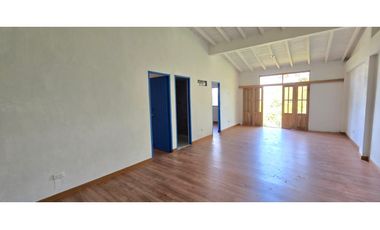 Casa campestre ubicada en el Municipio de La Ceja Antioquia.