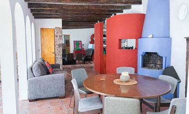 MARFIL Casa con jardín, cabaña y departamento en venta