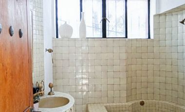MARFIL Casa con jardín, cabaña y departamento en venta