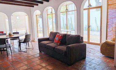 MARFIL Casa con jardín, cabaña y departamento en venta