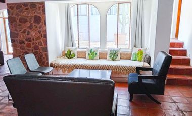 MARFIL Casa con jardín, cabaña y departamento en venta