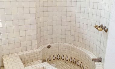 MARFIL Casa con jardín, cabaña y departamento en venta