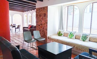 MARFIL Casa con jardín, cabaña y departamento en venta