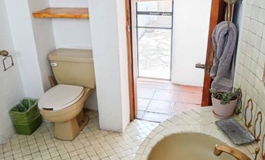 MARFIL Casa con jardín, cabaña y departamento en venta