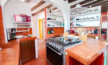 MARFIL Casa con jardín, cabaña y departamento en venta