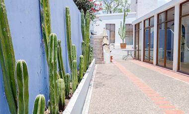 MARFIL Casa con jardín, cabaña y departamento en venta