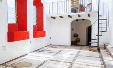 MARFIL Casa con jardín, cabaña y departamento en venta