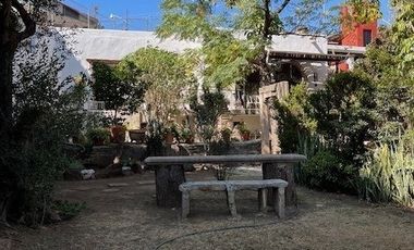 CASA ANTIGUA EN MARFIL CON INCREIBLE JARDIN