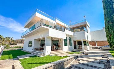 CASA EN VENTA EN SAN LUIS SOYATLAN, CHAPALA, JALISCO