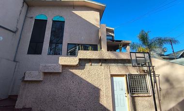 Jardines de Chapultepec, C del Olmo, Casa en Venta