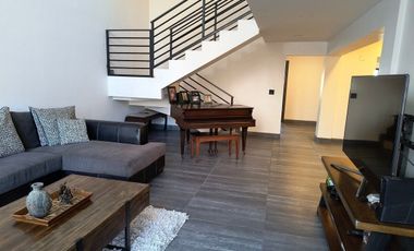 Jardines de Chapultepec, C del Olmo, Casa en Venta