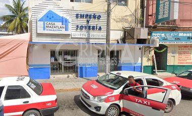 LOCAL COMERCIAL EN EXCELENTE UBICACIÓN ZONA CENTRO