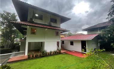 GANGA / COLON / CRISTOBAL / ESPINAR / CASA + 2 APARTAMENTO / 320 M