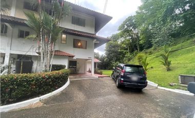 GANGA / COLON / CRISTOBAL / ESPINAR / CASA + 2 APARTAMENTO / 320 M