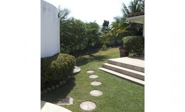 CORONADO / URBANIZACION CLUB DEL GOLF / 3 RECAMARAS / 2,450 M2