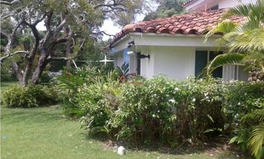 CORONADO / URBANIZACION CLUB DEL GOLF / 3 RECAMARAS / 2,450 M2