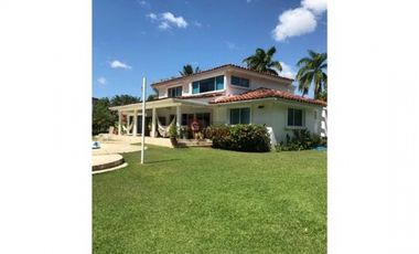 CORONADO / URBANIZACION CLUB DEL GOLF / 3 RECAMARAS / 2,450 M2
