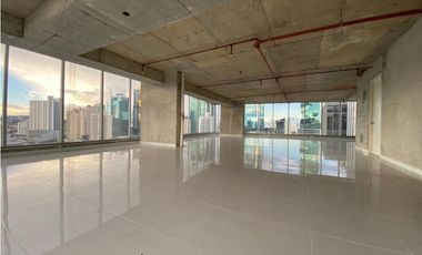 LUJOSA OFICINA / CALLE 50 / TORRE PBH / 622 M2 / A ESTRENAR / VACIA