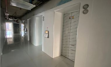 LUJOSA OFICINA / CALLE 50 / TORRE PBH / 622 M2 / A ESTRENAR / VACIA